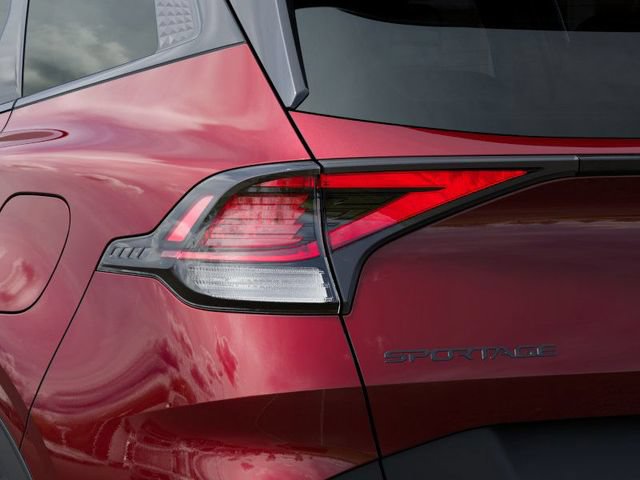 Certified 2025 Kia Sportage X-Line AWD/4WD image 11