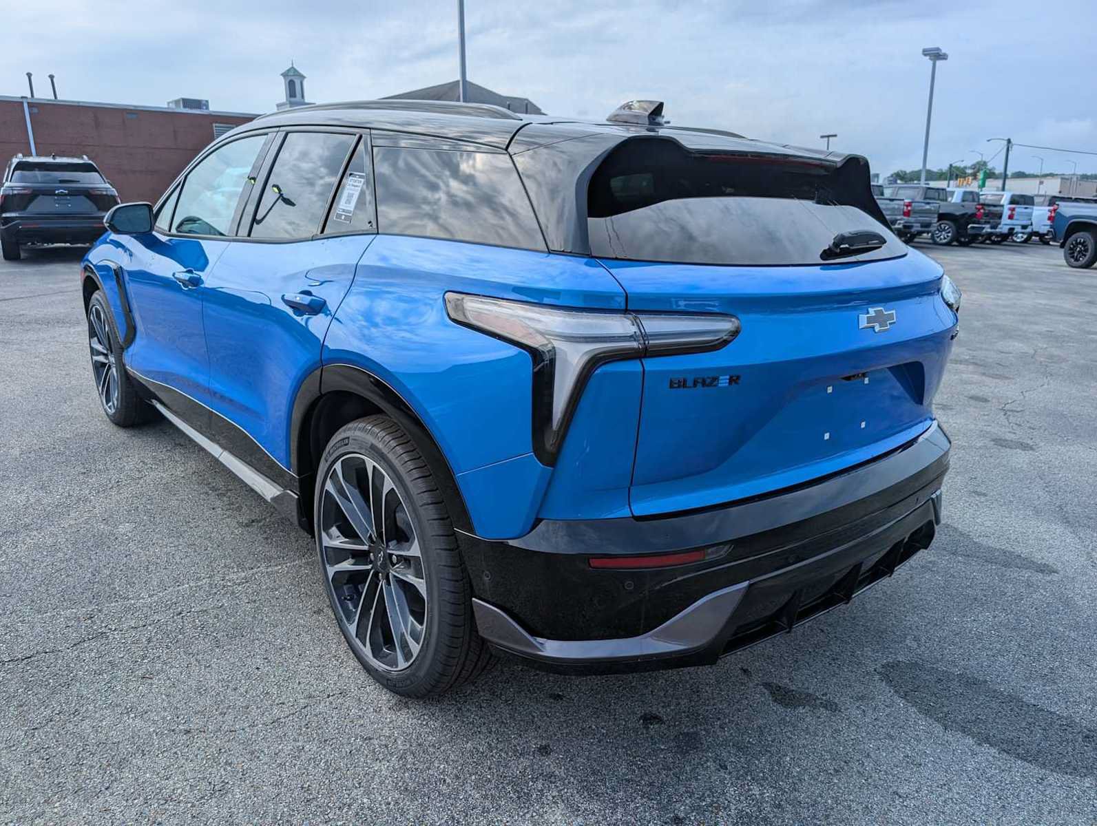 New 2026 Chevrolet Blazer EV SS AWD/4WD image 9