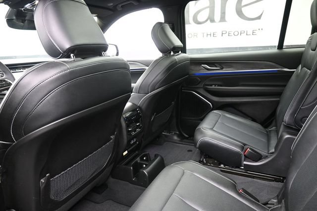 Used 2023 Jeep Grand Cherokee L Overland AWD/4WD image 25