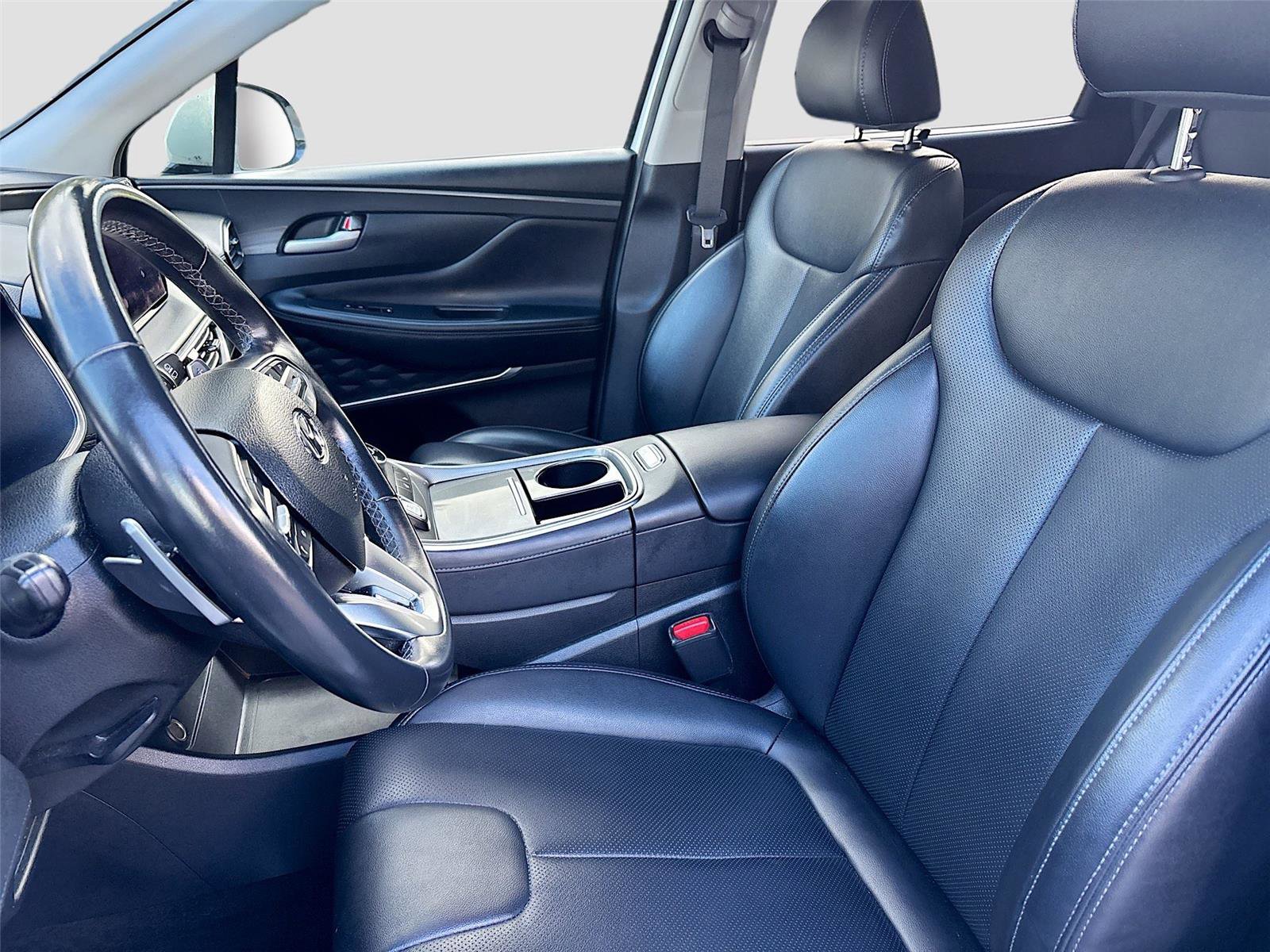 Used 2023 Hyundai Santa Fe SEL w/ Premium Package image 24