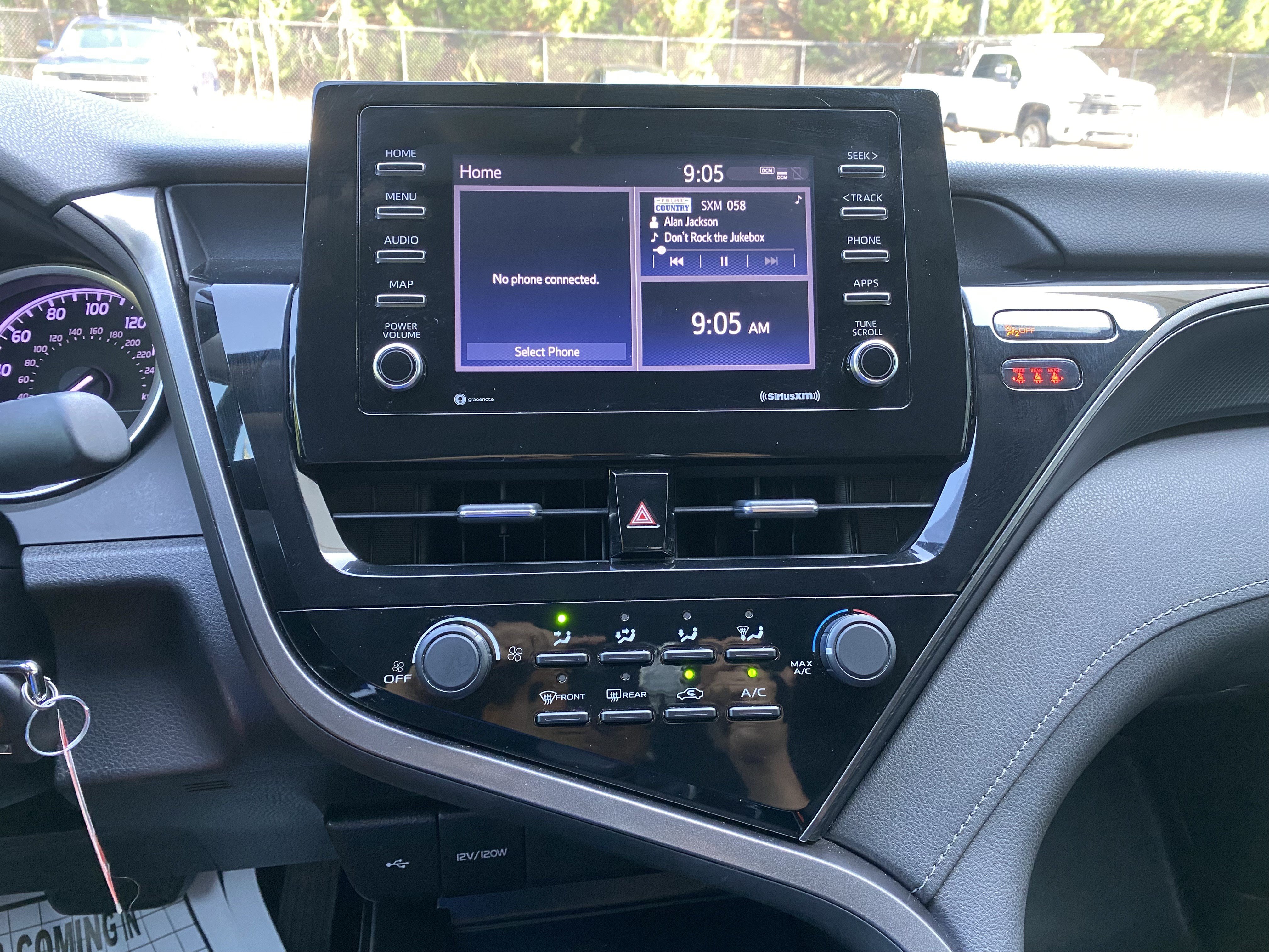 Used 2021 Toyota Camry LE FWD image 24