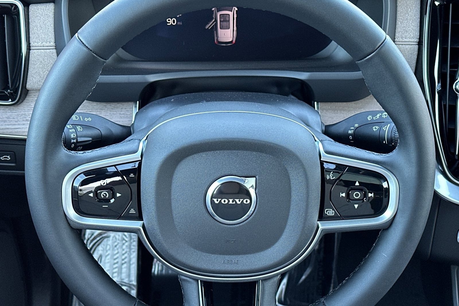 New 2026 Volvo XC90 B6 Plus image 26