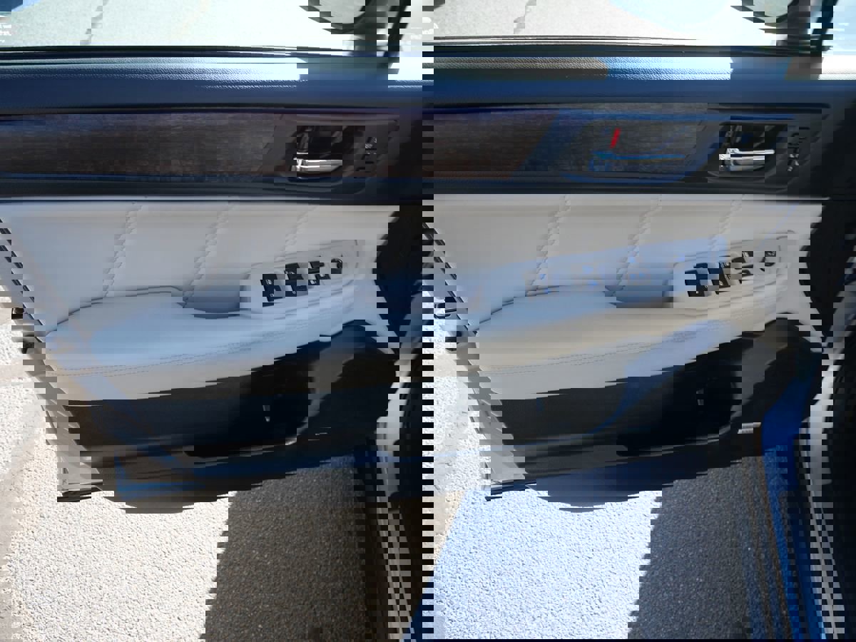 Used 2019 Subaru Outback 2.5i Limited image 19