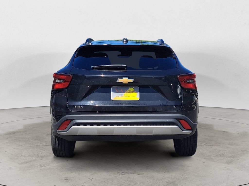 Used 2025 Chevrolet Trax LT w/ LT Convenience Package FWD image 5