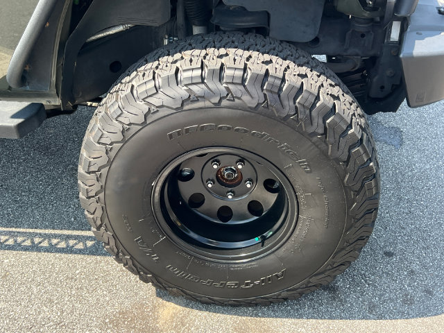 Used 2015 Jeep Wrangler Unlimited Sport w/ Max Tow Package AWD/4WD image 15