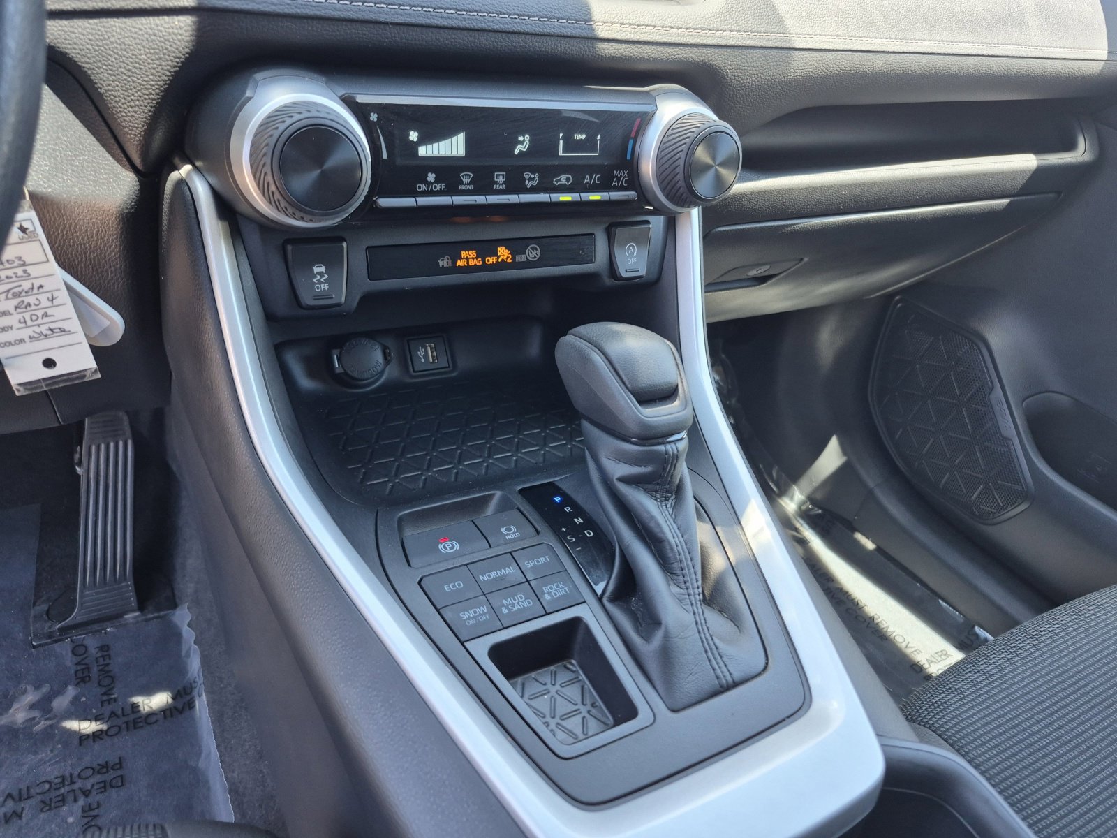 Certified 2023 Toyota RAV4 LE AWD/4WD image 12