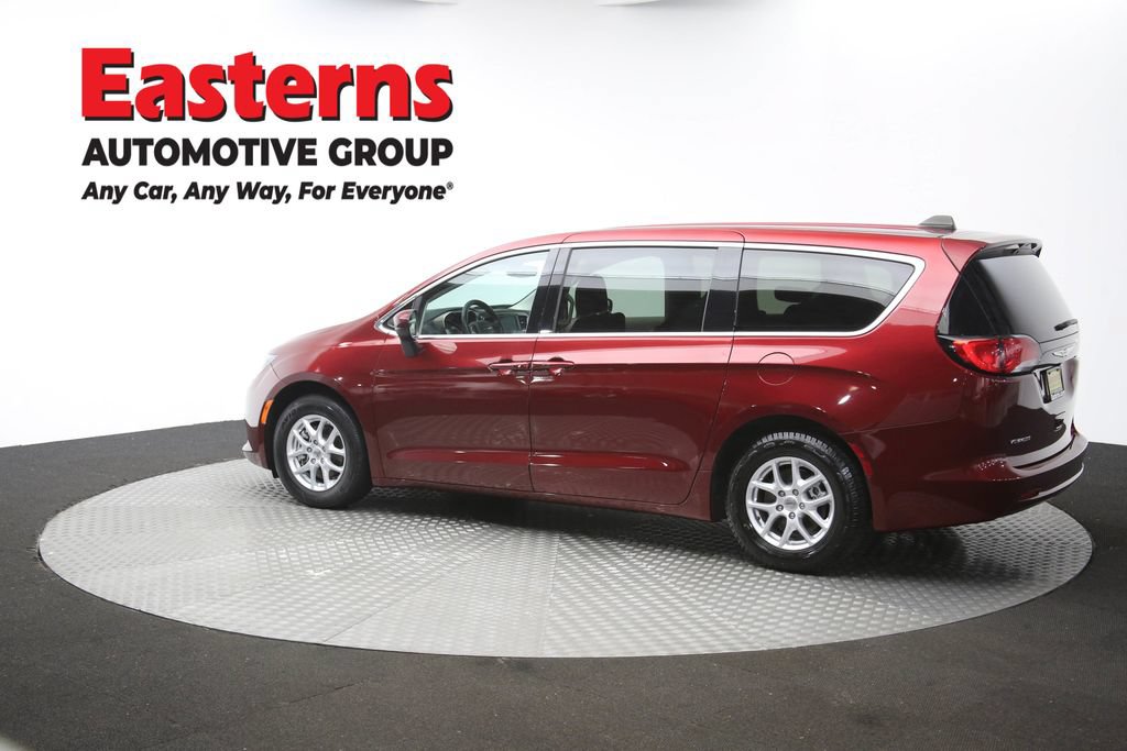 Used 2023 Chrysler Voyager LX FWD image 62