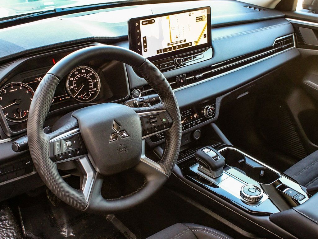 New 2026 Mitsubishi Outlander SE AWD/4WD image 15