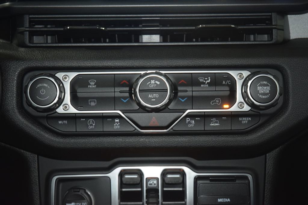 Used 2025 Jeep Gladiator Willys image 30