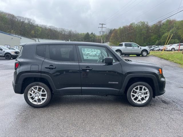 Used 2023 Jeep Renegade Latitude AWD/4WD image 4