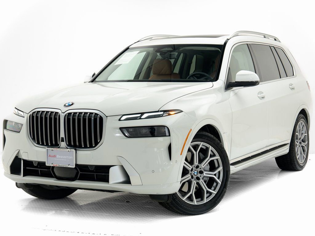 Used 2026 BMW X7 xDrive40i AWD/4WD image 32