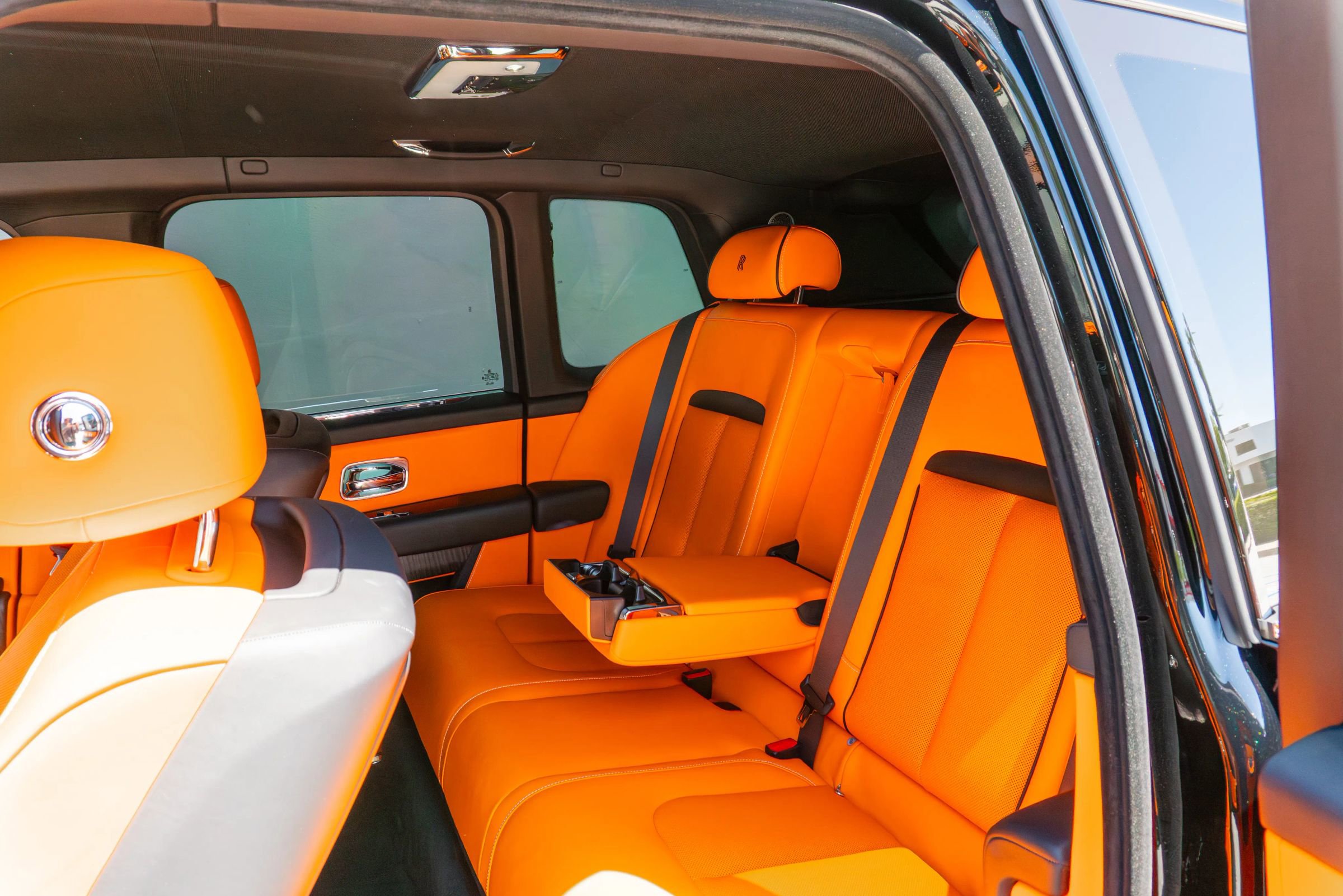 Used 2025 Rolls-Royce Cullinan image 49