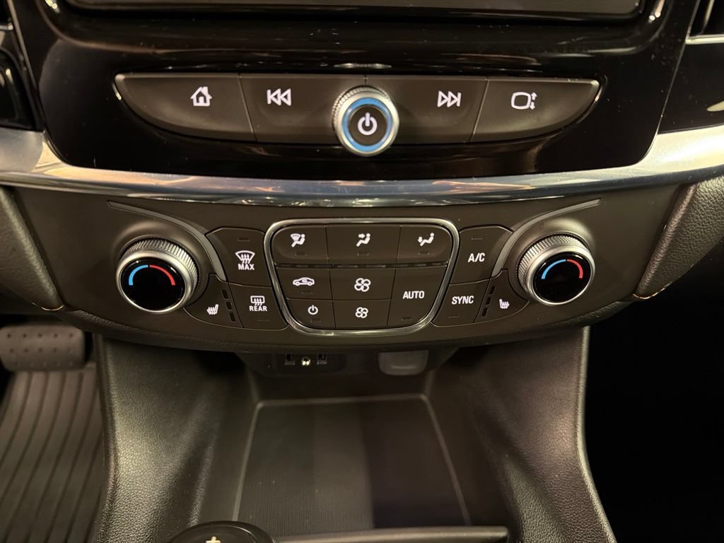 Used 2018 Chevrolet Traverse LT FWD image 14