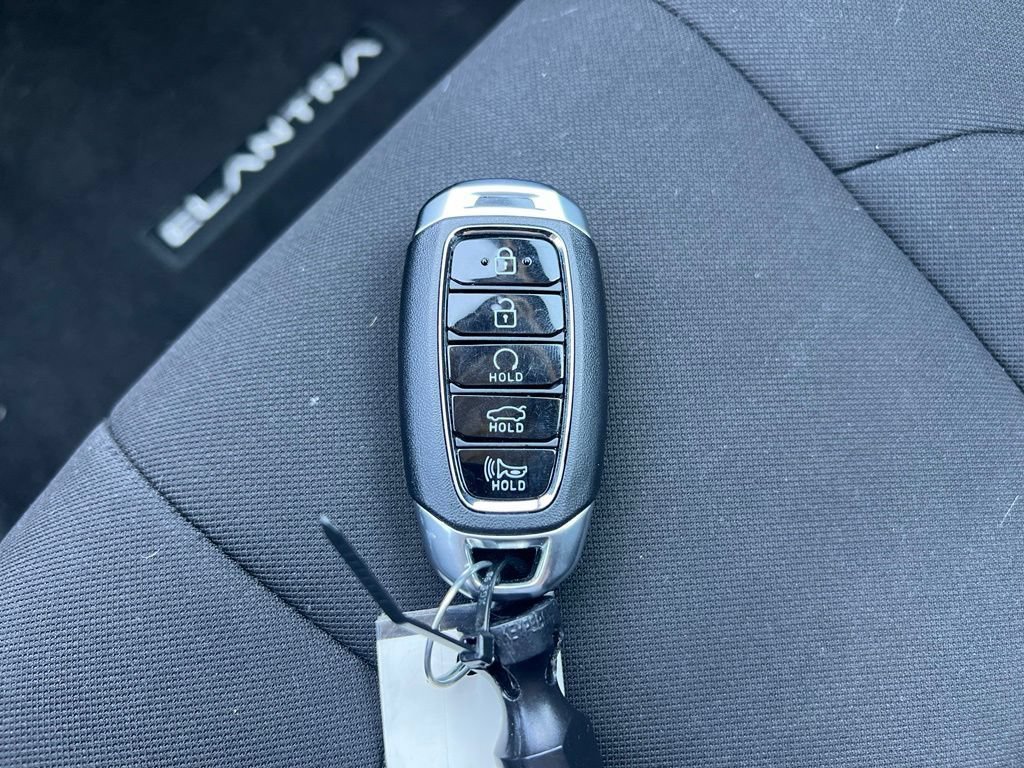 Used 2023 Hyundai Elantra SEL w/ Convenience Package FWD image 36