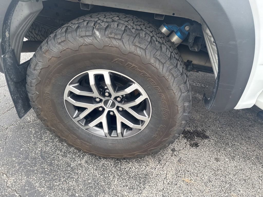 Used 2018 Ford F150 Raptor w/ Equipment Group 802A Luxury AWD/4WD image 47