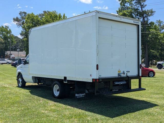 Used 2023 Ford E-350 and Econoline 350 Super Duty w/ Driver's Safety Package RWD image 5