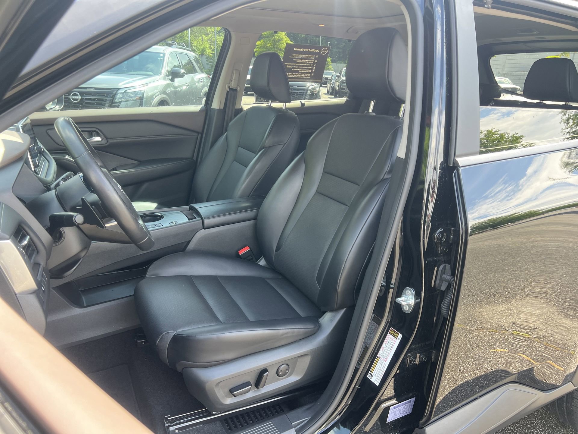 Certified 2023 Nissan Rogue SV w/ SV Premium B Package FWD image 15