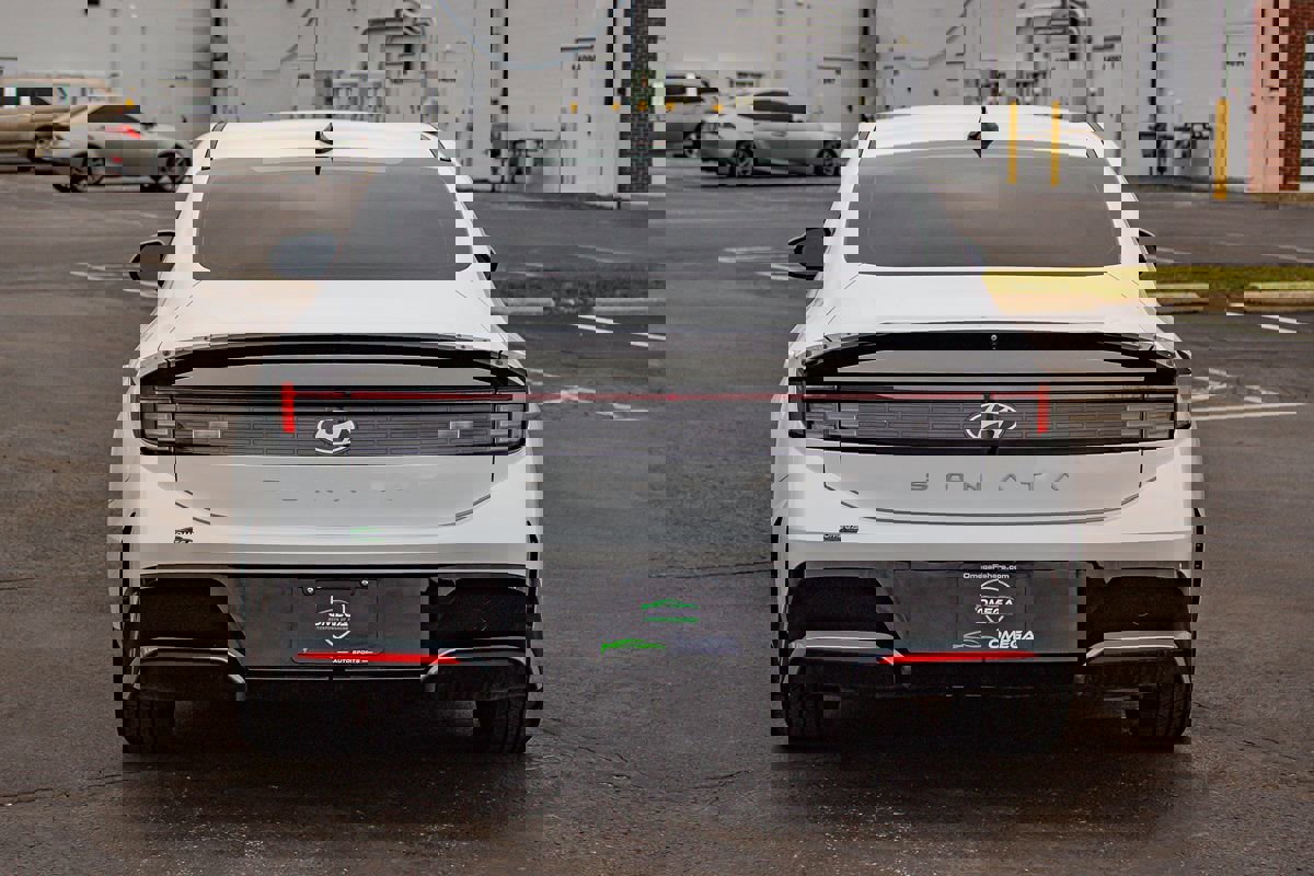 Used 2024 Hyundai Sonata SEL FWD image 8