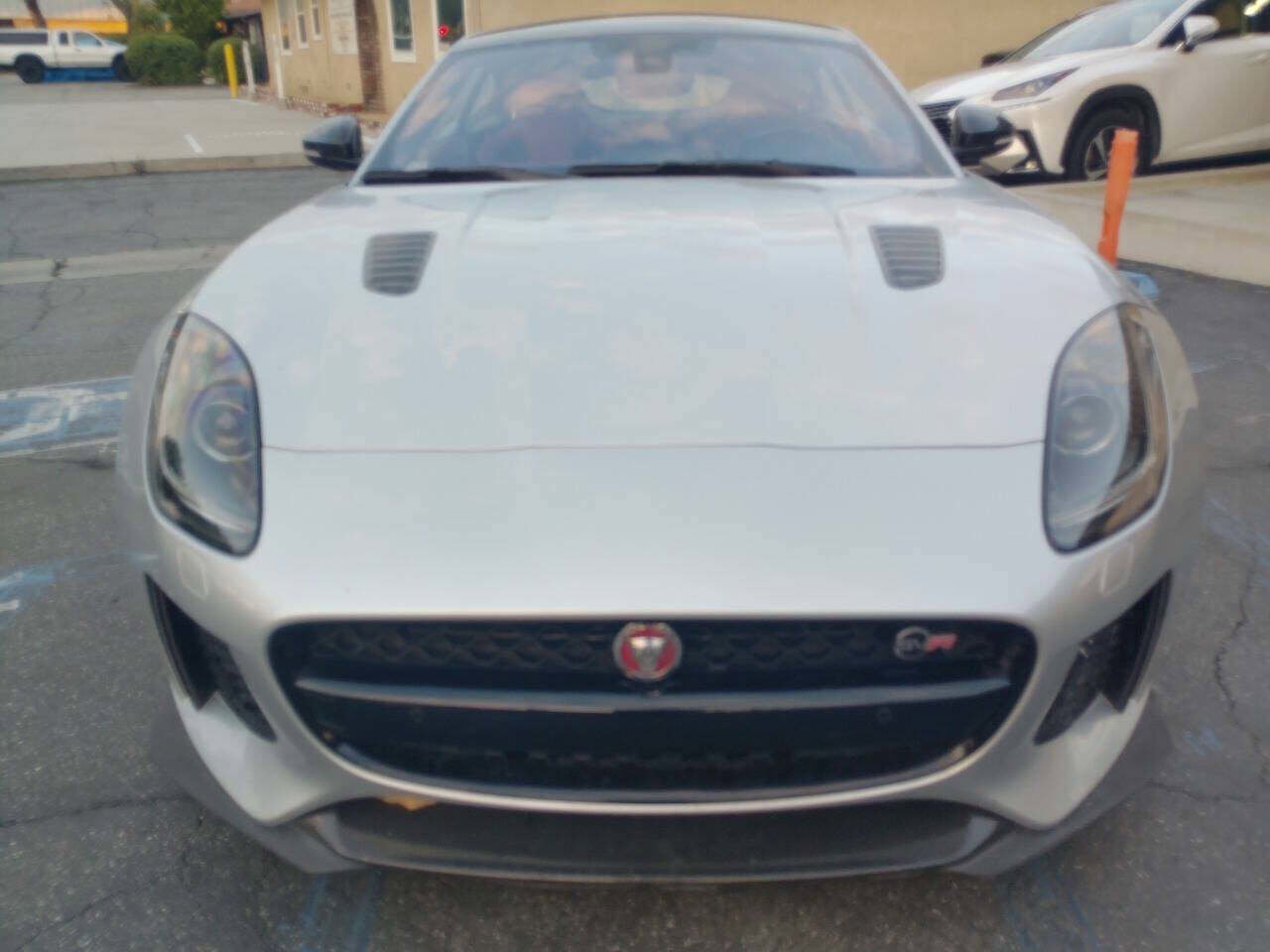 Used 2017 Jaguar F-TYPE SVR image 6