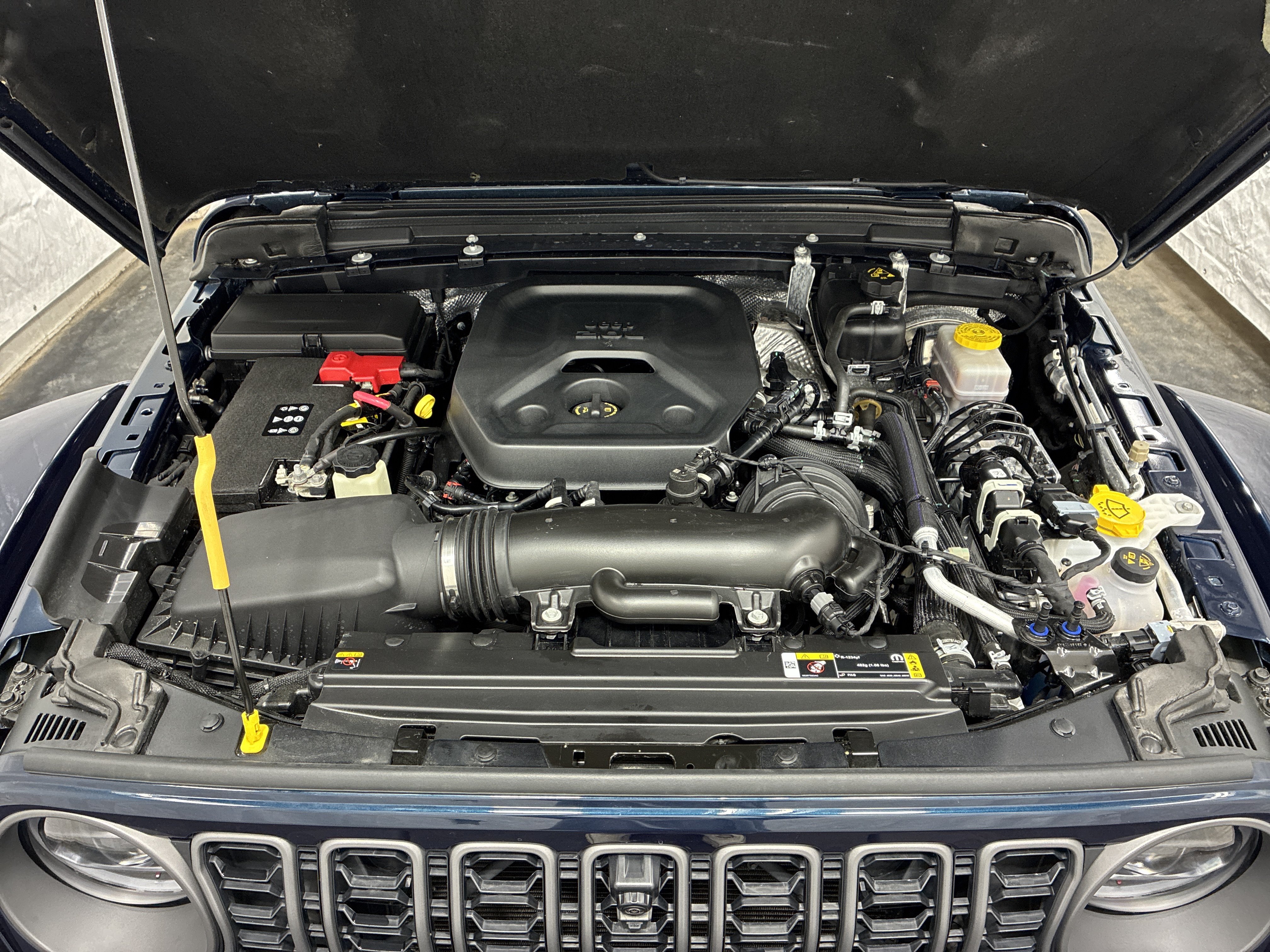 Certified 2025 Jeep Wrangler Unlimited Rubicon AWD/4WD image 8