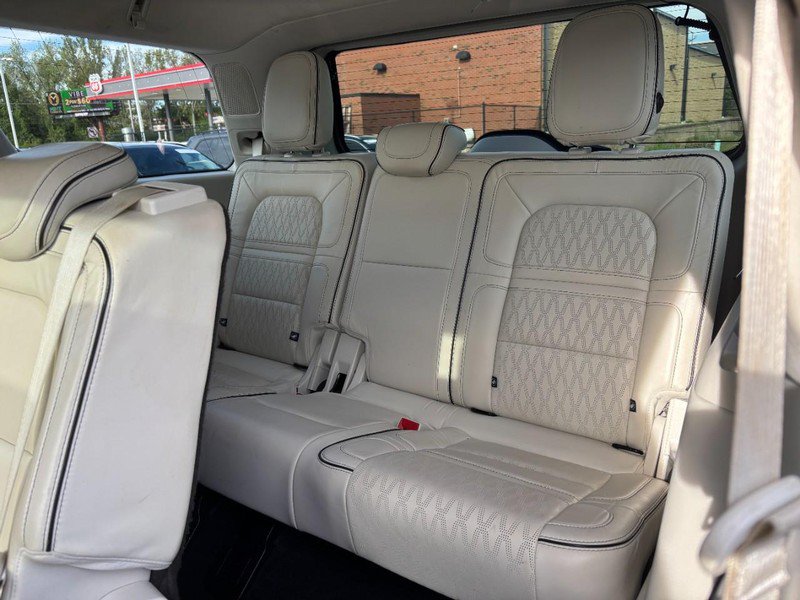 Used 2020 Lincoln Navigator Black Label AWD/4WD image 11