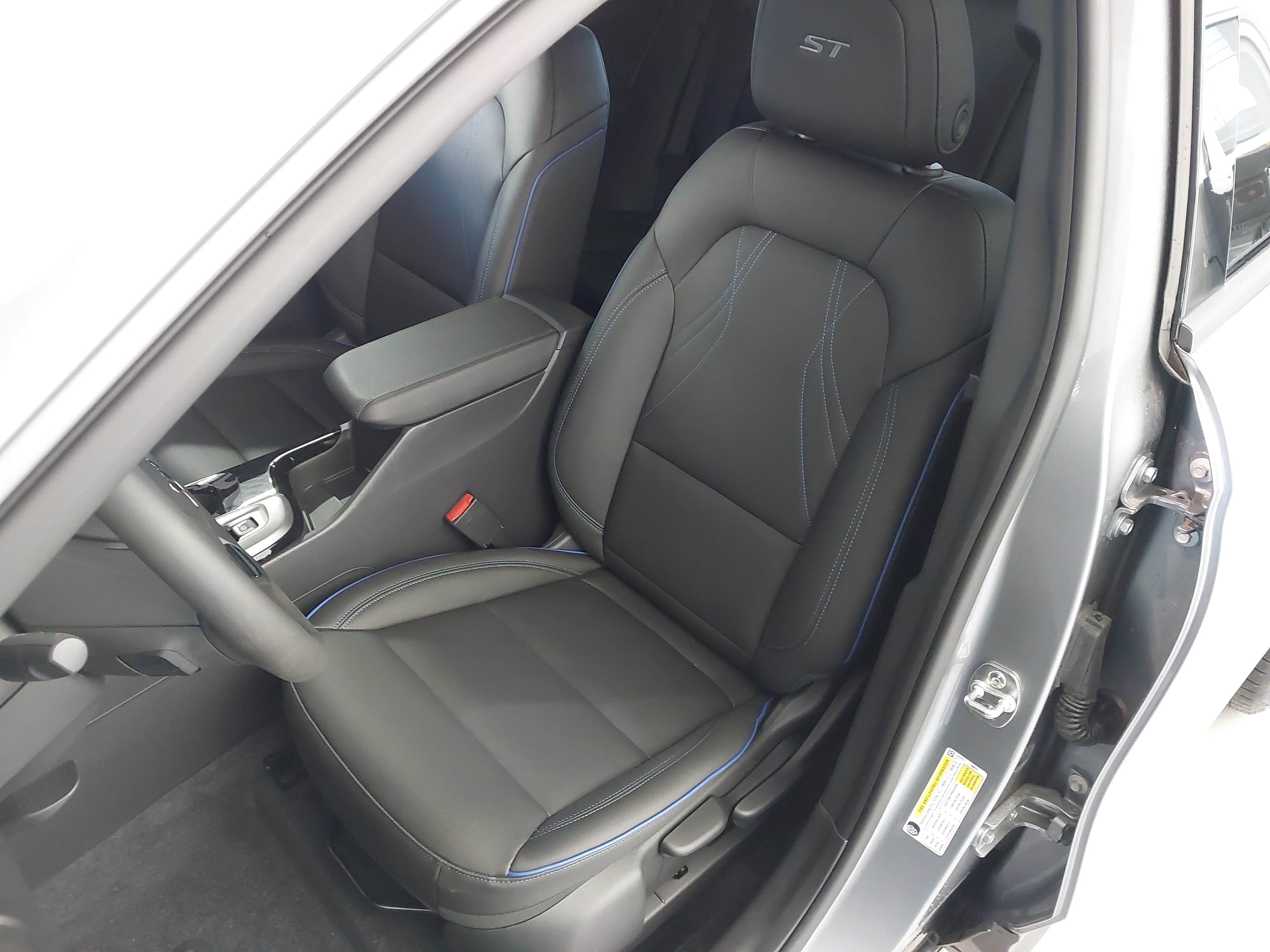 Used 2025 Buick Envista Sport Touring FWD image 23