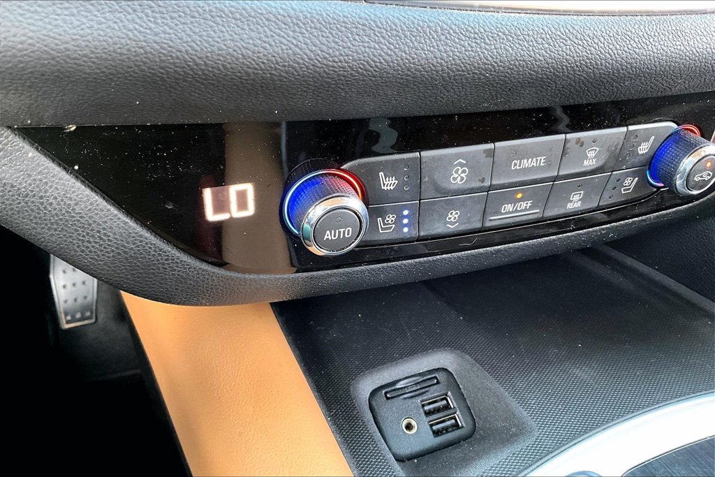 Used 2020 Buick Enclave Premium w/ Surround and Sites Package FWD image 24