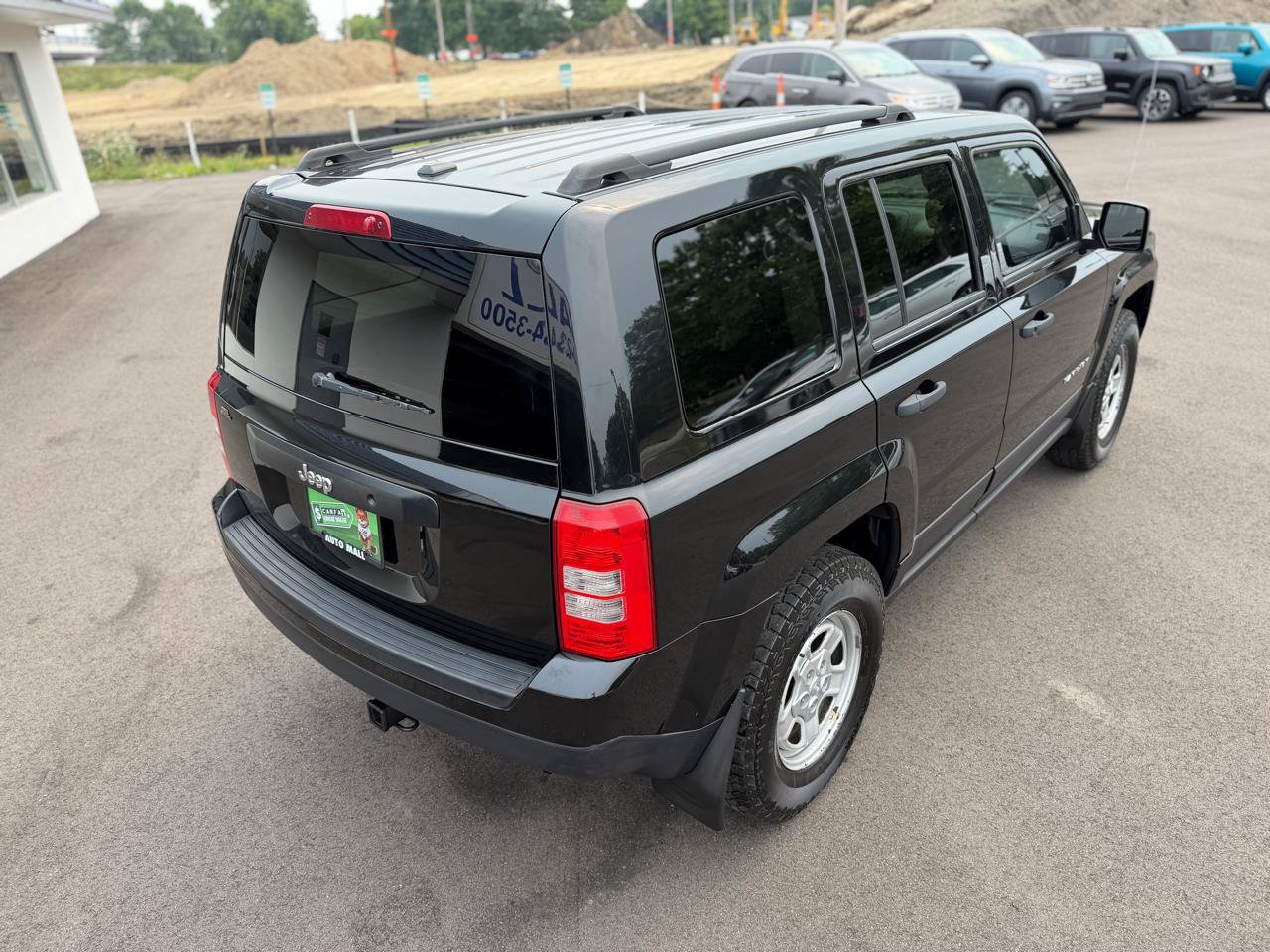 Used 2016 Jeep Patriot Sport FWD image 9