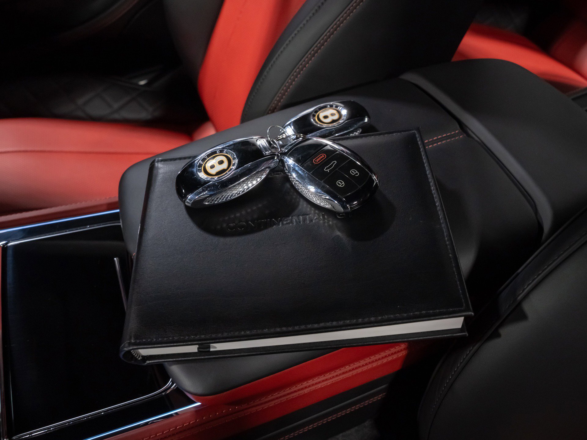 Used 2020 Bentley Continental GT V8 image 71