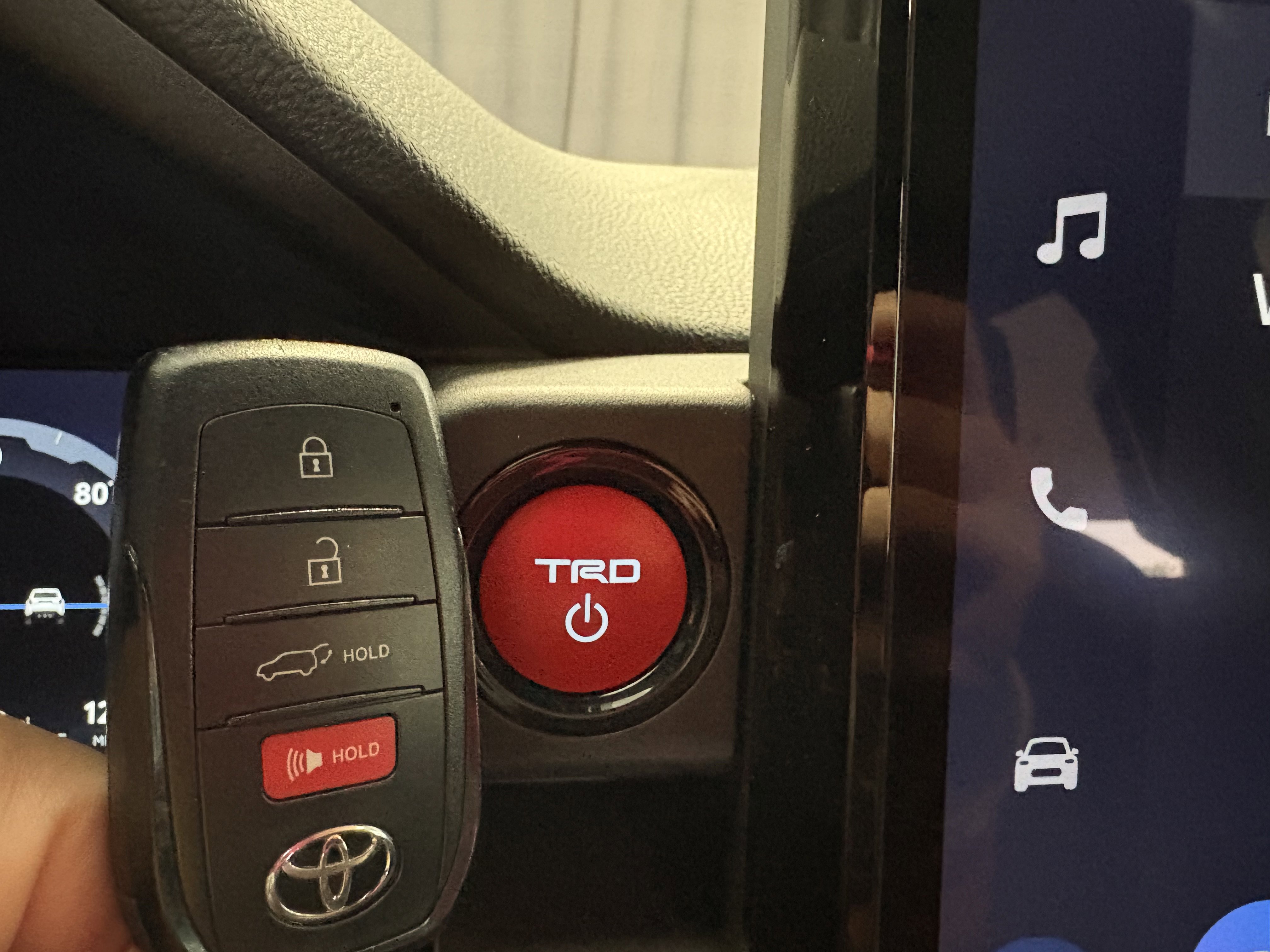 Certified 2025 Toyota 4Runner TRD Off-Road Premium AWD/4WD image 28