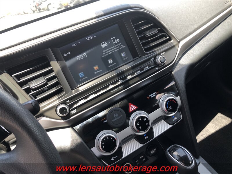 Used 2019 Hyundai Elantra SEL w/ Cargo Package FWD image 14