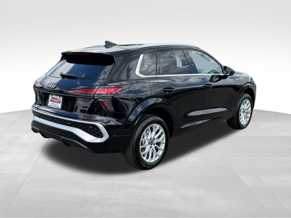 New 2026 Audi Q3 quattro 2.0T AWD/4WD image 7