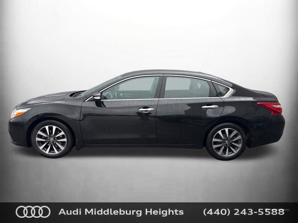 Used 2017 Nissan Altima 2.5 SV w/ Convenience Package image 8