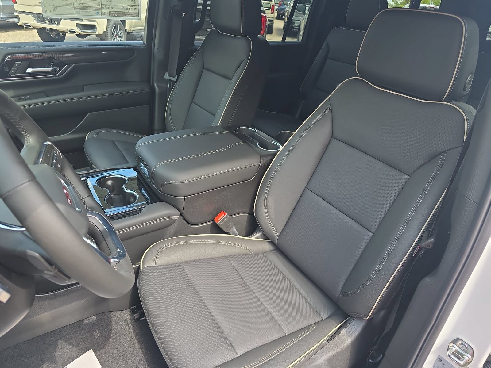 New 2026 GMC Yukon XL Elevation w/ LPO, Floor Liner Package AWD/4WD image 16