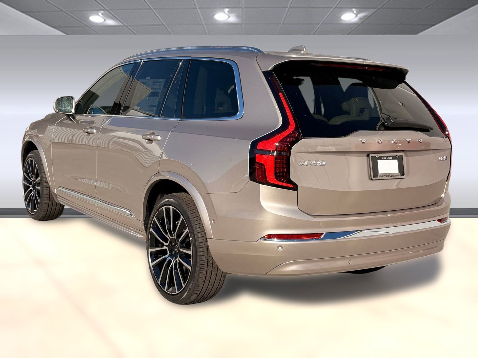 New 2026 Volvo XC90 B6 Ultra image 3