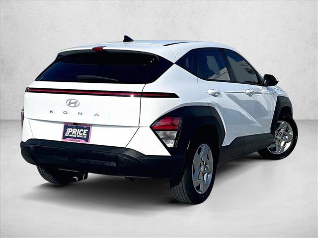 Used 2024 Hyundai Kona SE FWD image 2
