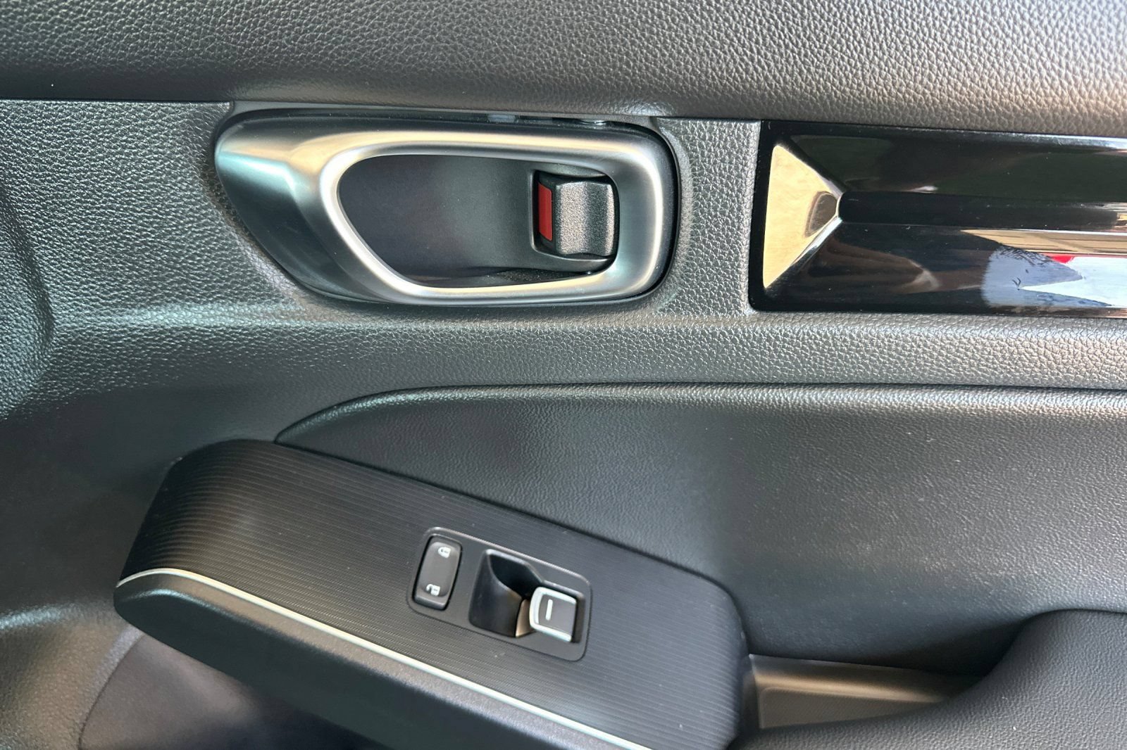 Used 2024 Honda Civic Touring image 18
