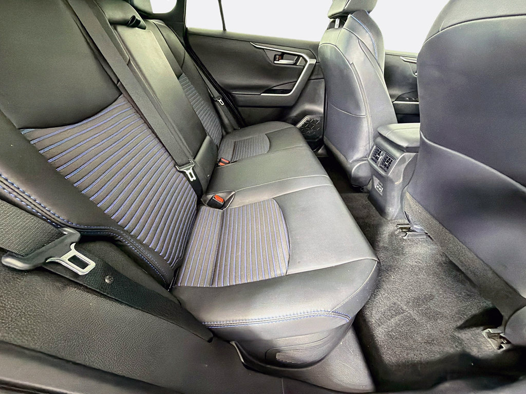 Used 2022 Toyota RAV4 XSE w/ XSE Grade Weather Package AWD/4WD image 28