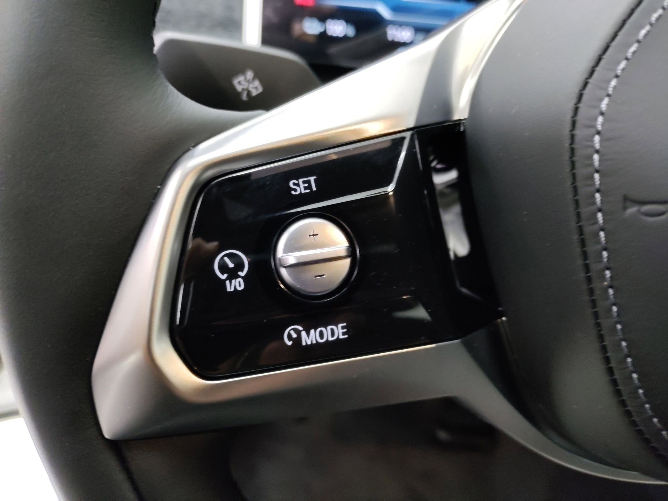 Used 2025 BMW i7 xDrive60 image 14