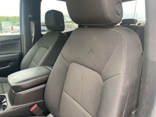 Used 2024 Chevrolet Colorado LT RWD image 11