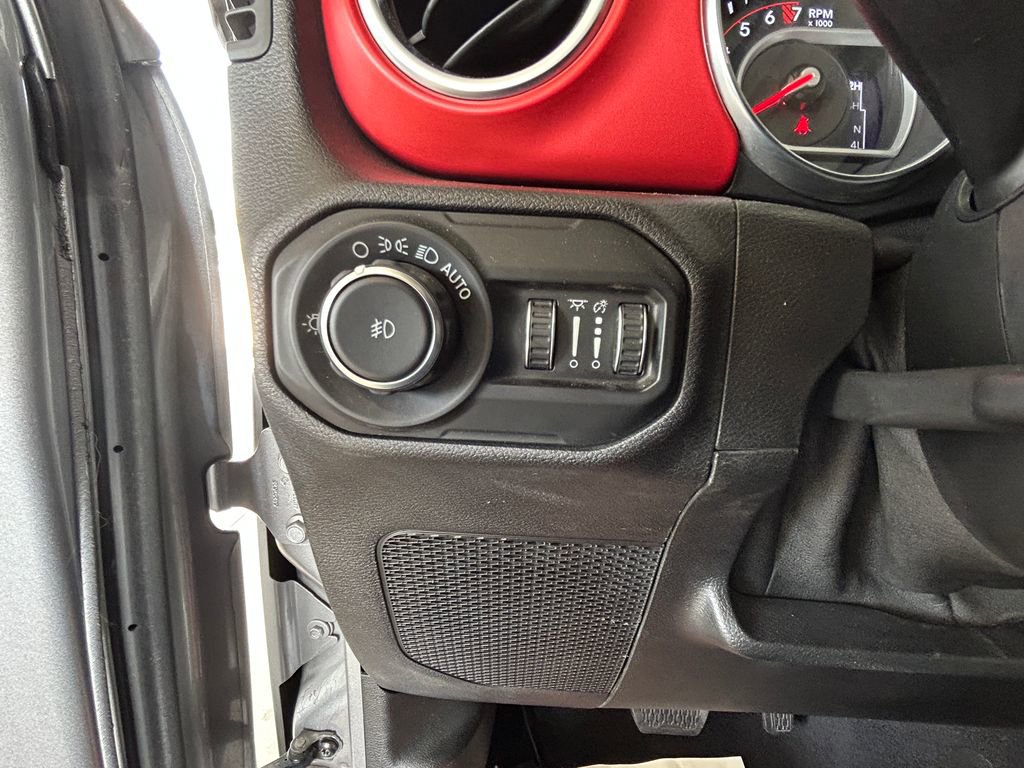 Used 2020 Jeep Wrangler Unlimited Rubicon image 25