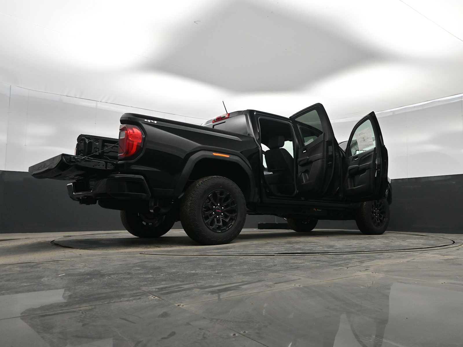 New 2026 GMC Canyon Elevation w/ Convenience Package image 43