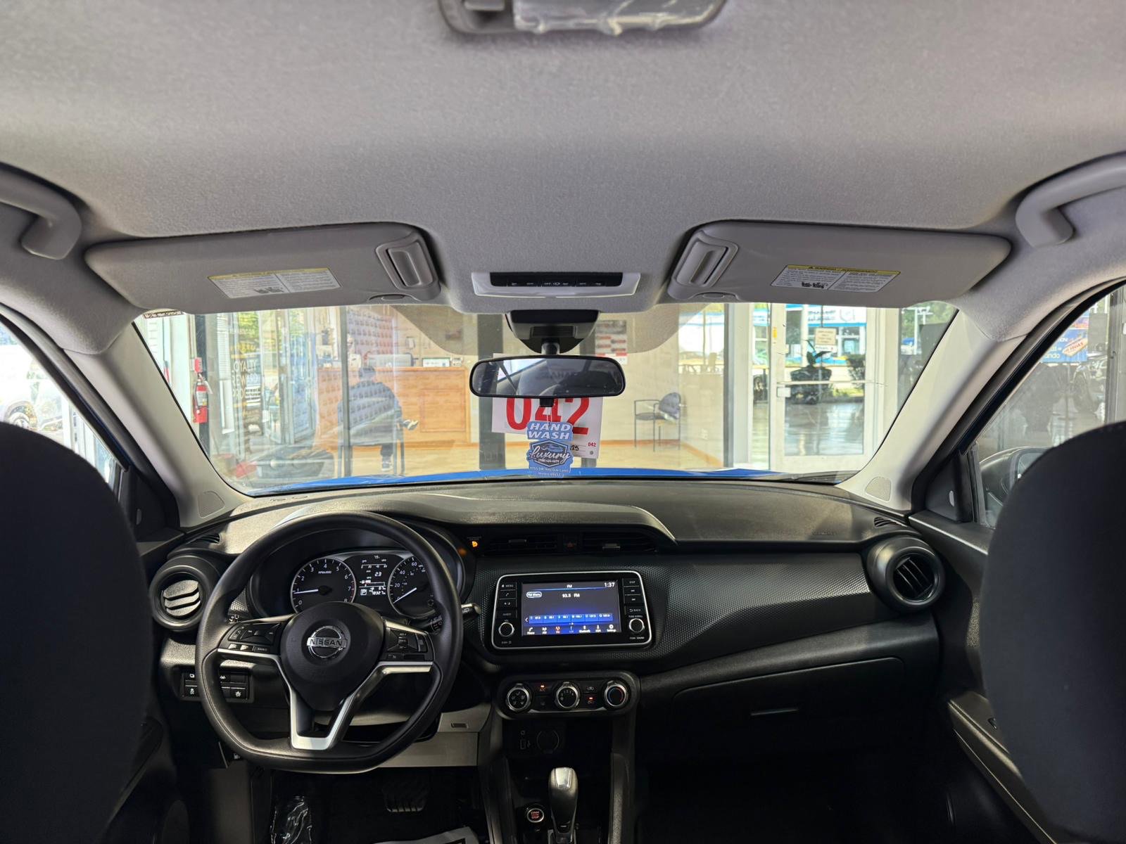 Used 2021 Nissan Kicks S image 33
