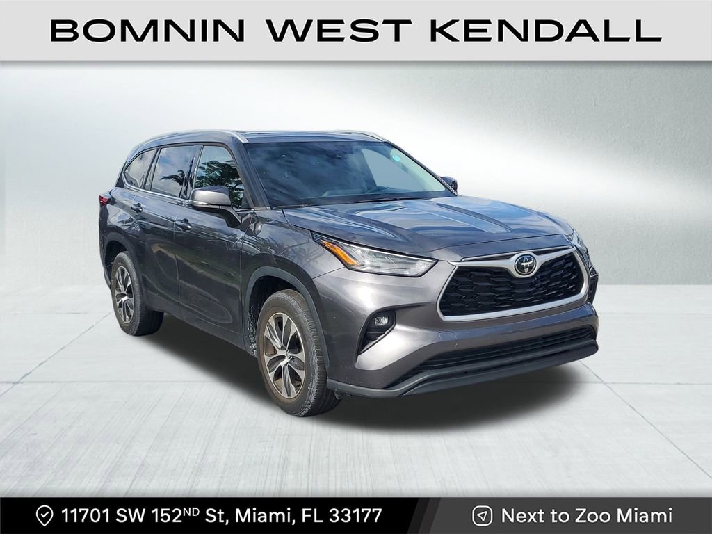 Used 2022 Toyota Highlander XLE