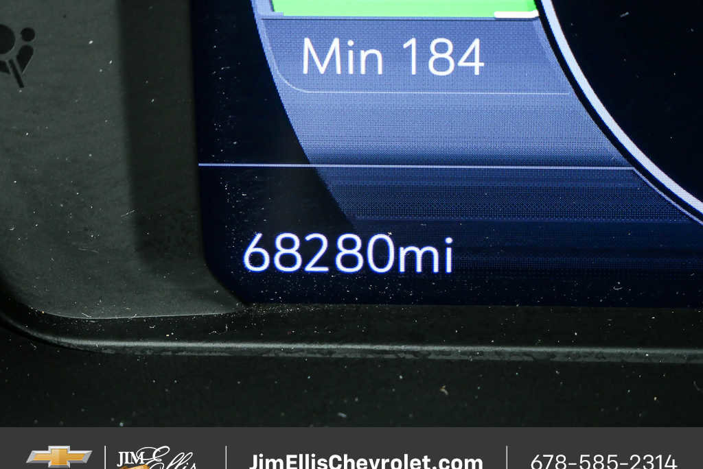 Used 2023 Chevrolet Bolt LT w/ Infotainment Package FWD image 9