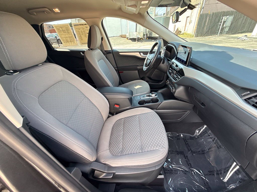 Used 2020 Ford Escape SE Sport FWD image 41