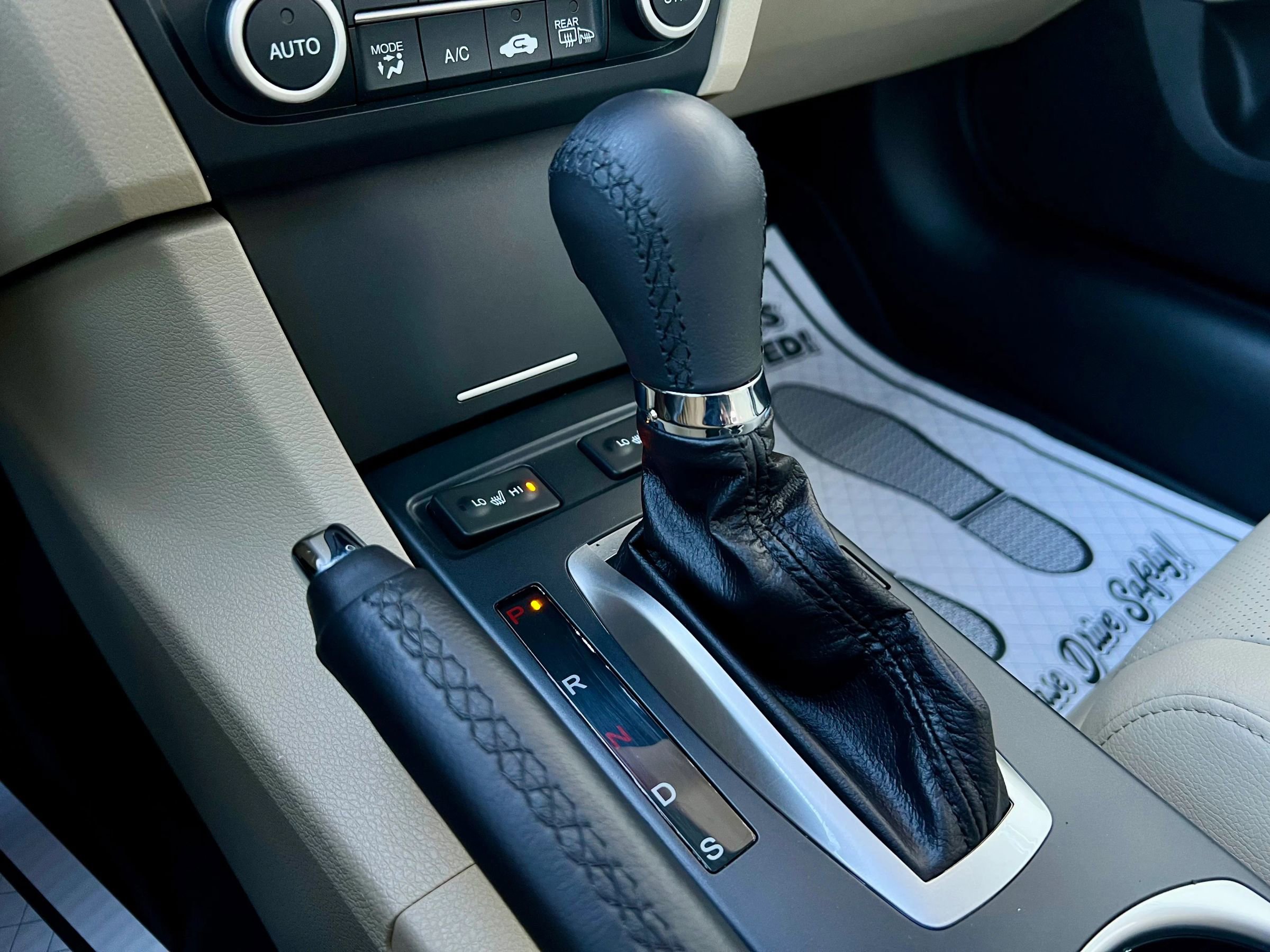 Used 2017 Acura ILX image 25