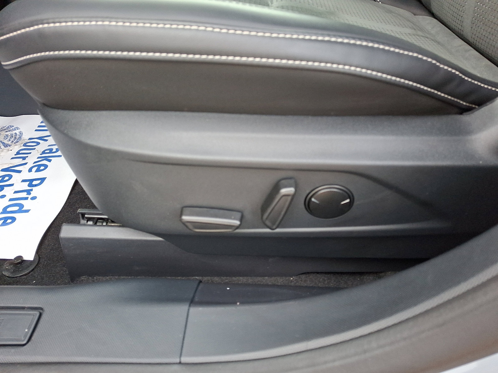 Used 2025 Ford Mustang Mach-E GT AWD/4WD image 17