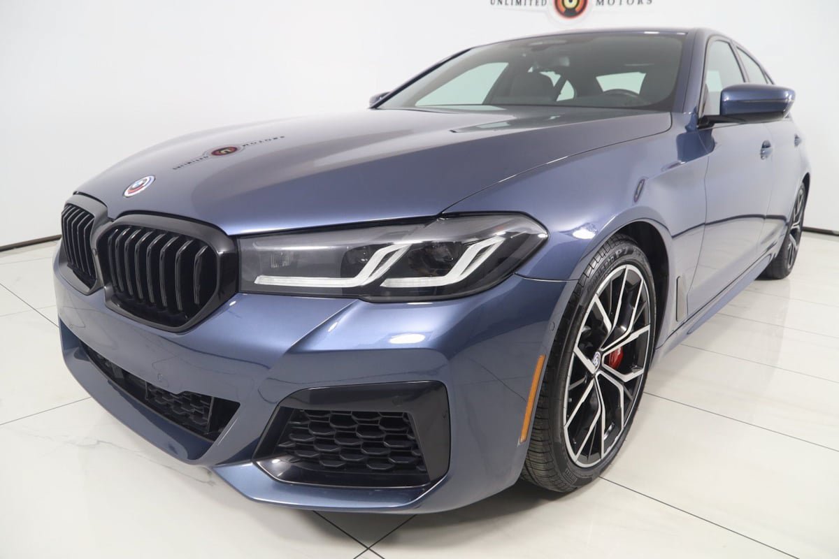 Used 2023 BMW M550i xDrive w/ Executive Package AWD/4WD image 66