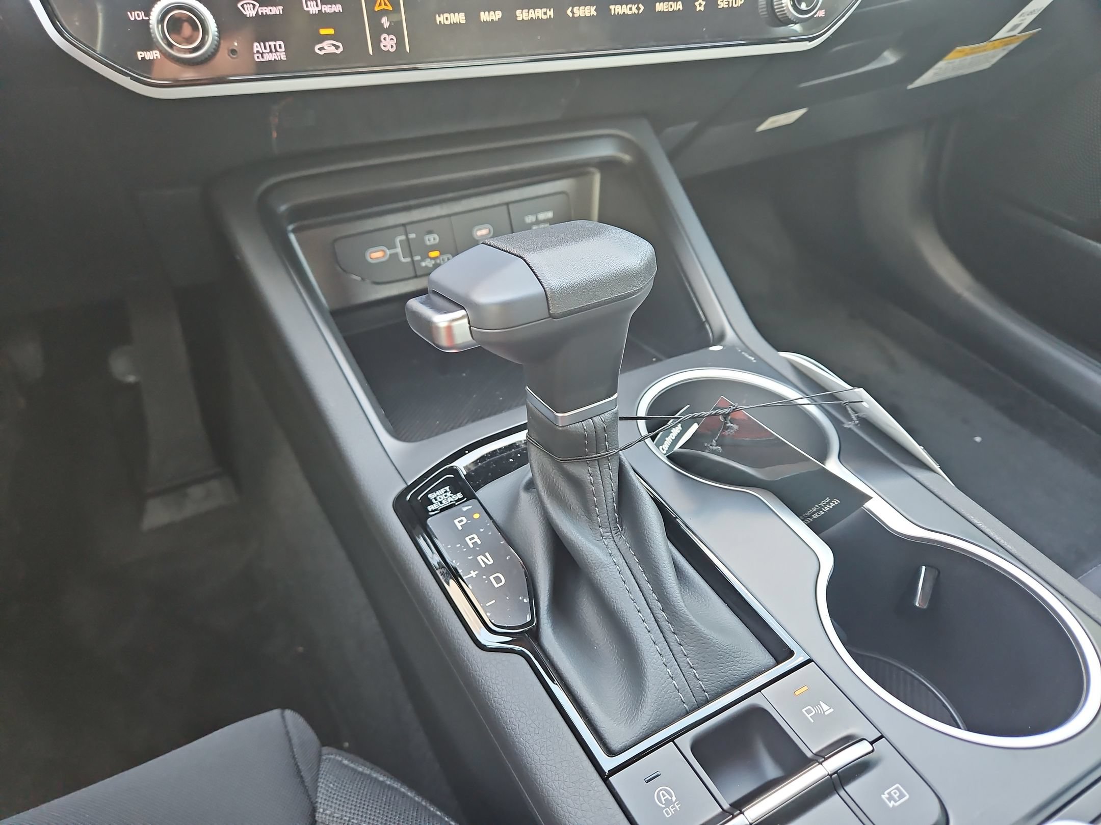 New 2026 Kia K5 LXS FWD image 24